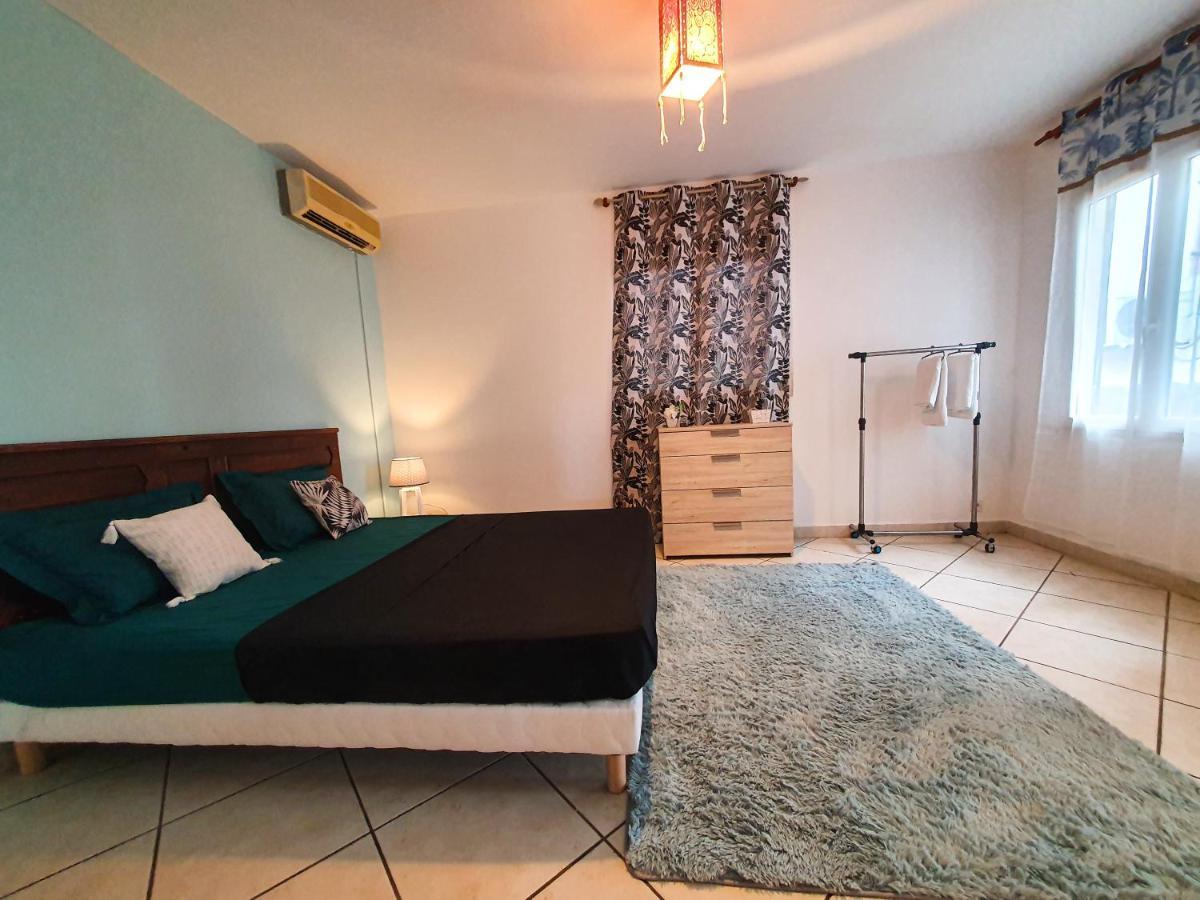 L'Auberge De L'Ile : Chambres D'Hotes Dzaoudzi Ngoại thất bức ảnh