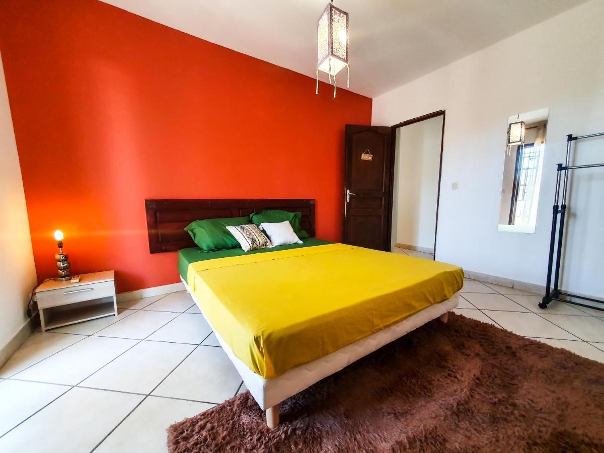 L'Auberge De L'Ile : Chambres D'Hotes Dzaoudzi Ngoại thất bức ảnh